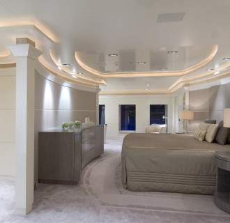 Triple Seven Luxusyacht Masterbedroom