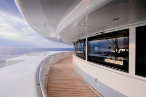 Luxusyacht Luna von außen Detailaunahme